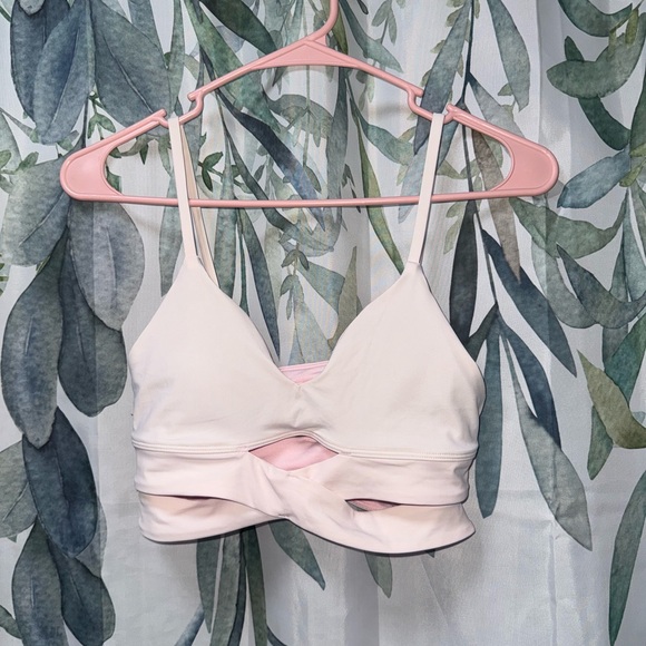 Lululemon bra strawberry milkshake - Picture 1 of 5